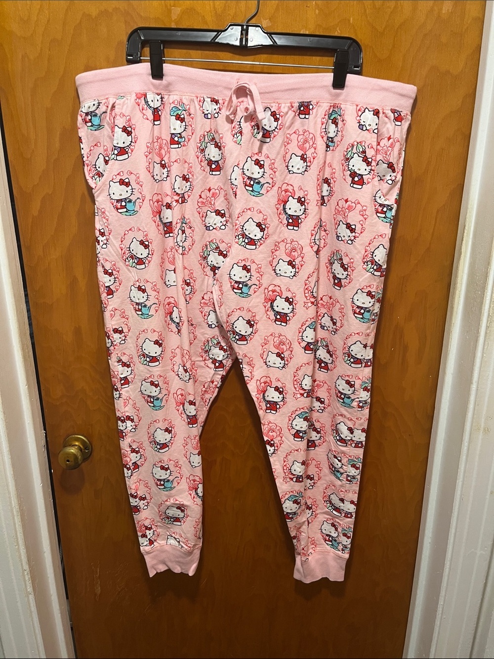 Vera Bradley Pink Hello Kitty Floral Pajama Pants
